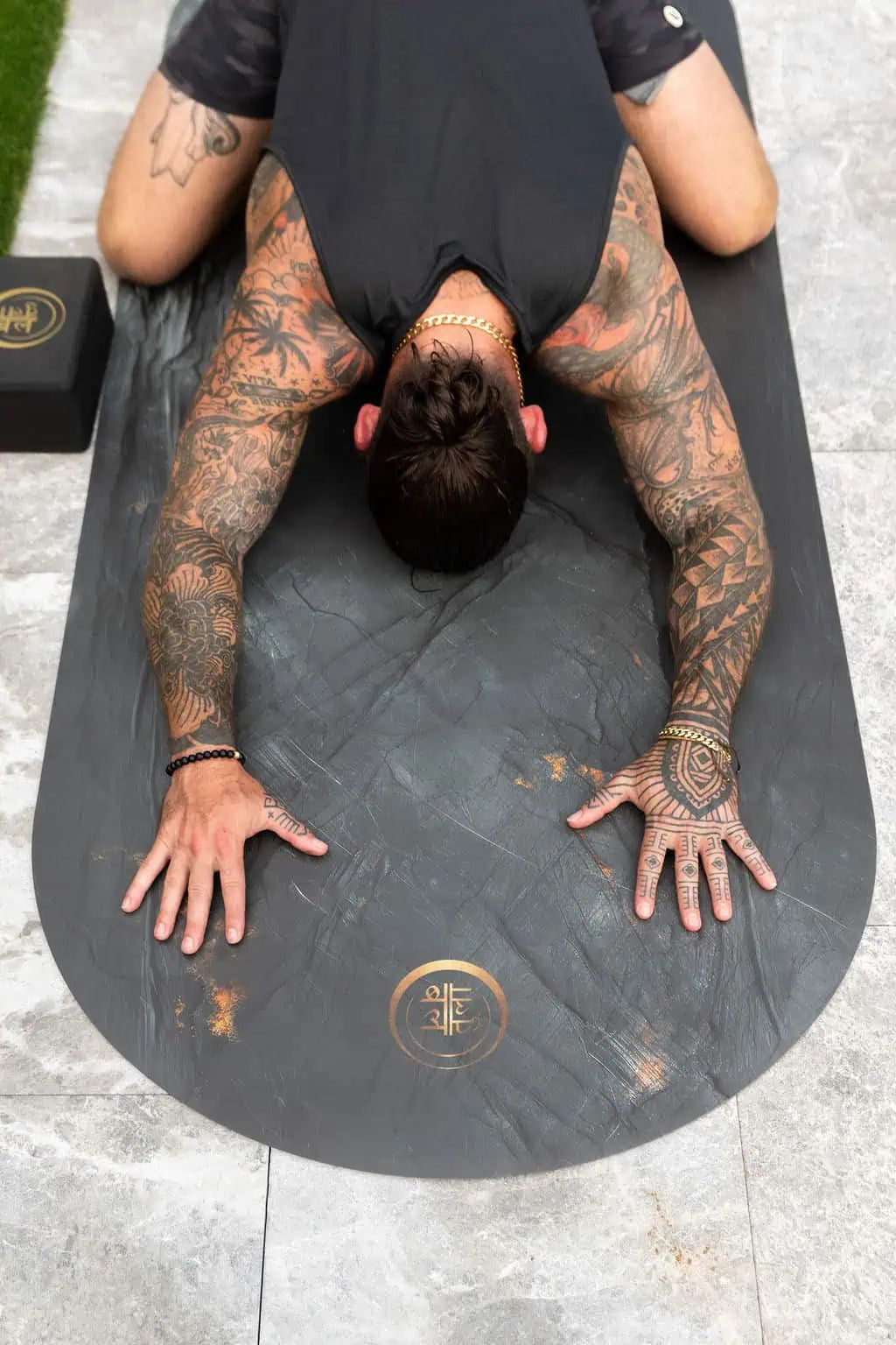 Premium yoga mat made from natural coconut PU, combining eco friendly design and sustainable quality.